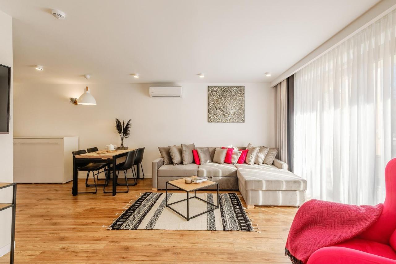 Rezydencja Ornak 5 - Stylowe Apartamenty Z Balkonami I Jacuzzi, 5 Min Pieszo Do Krupowek, Izby Podhalanskie Закопане Екстер'єр фото
