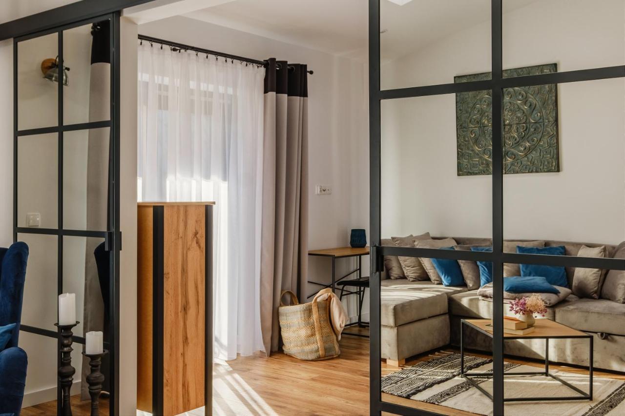 Rezydencja Ornak 5 - Stylowe Apartamenty Z Balkonami I Jacuzzi, 5 Min Pieszo Do Krupowek, Izby Podhalanskie Закопане Екстер'єр фото