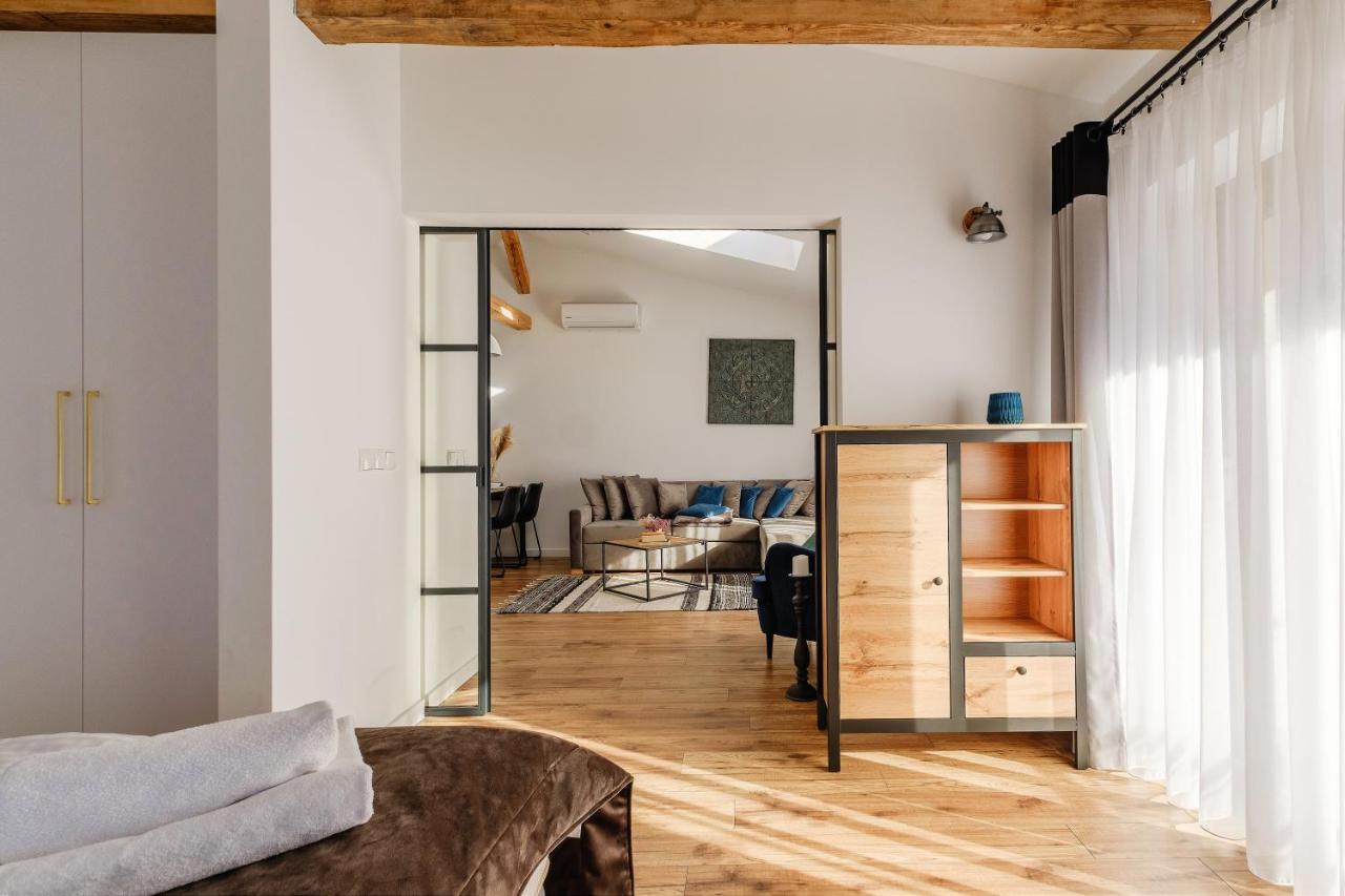 Rezydencja Ornak 5 - Stylowe Apartamenty Z Balkonami I Jacuzzi, 5 Min Pieszo Do Krupowek, Izby Podhalanskie Закопане Екстер'єр фото