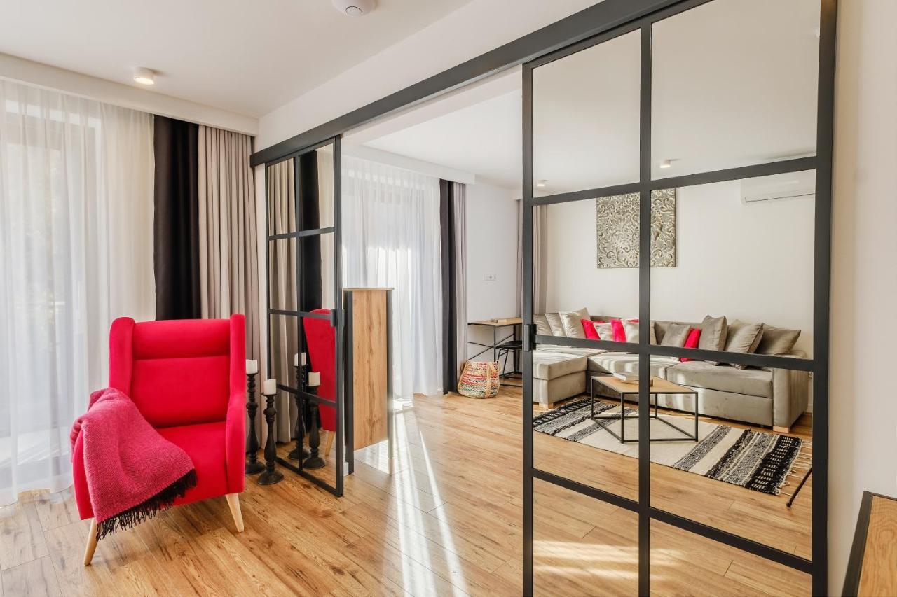 Rezydencja Ornak 5 - Stylowe Apartamenty Z Balkonami I Jacuzzi, 5 Min Pieszo Do Krupowek, Izby Podhalanskie Закопане Екстер'єр фото
